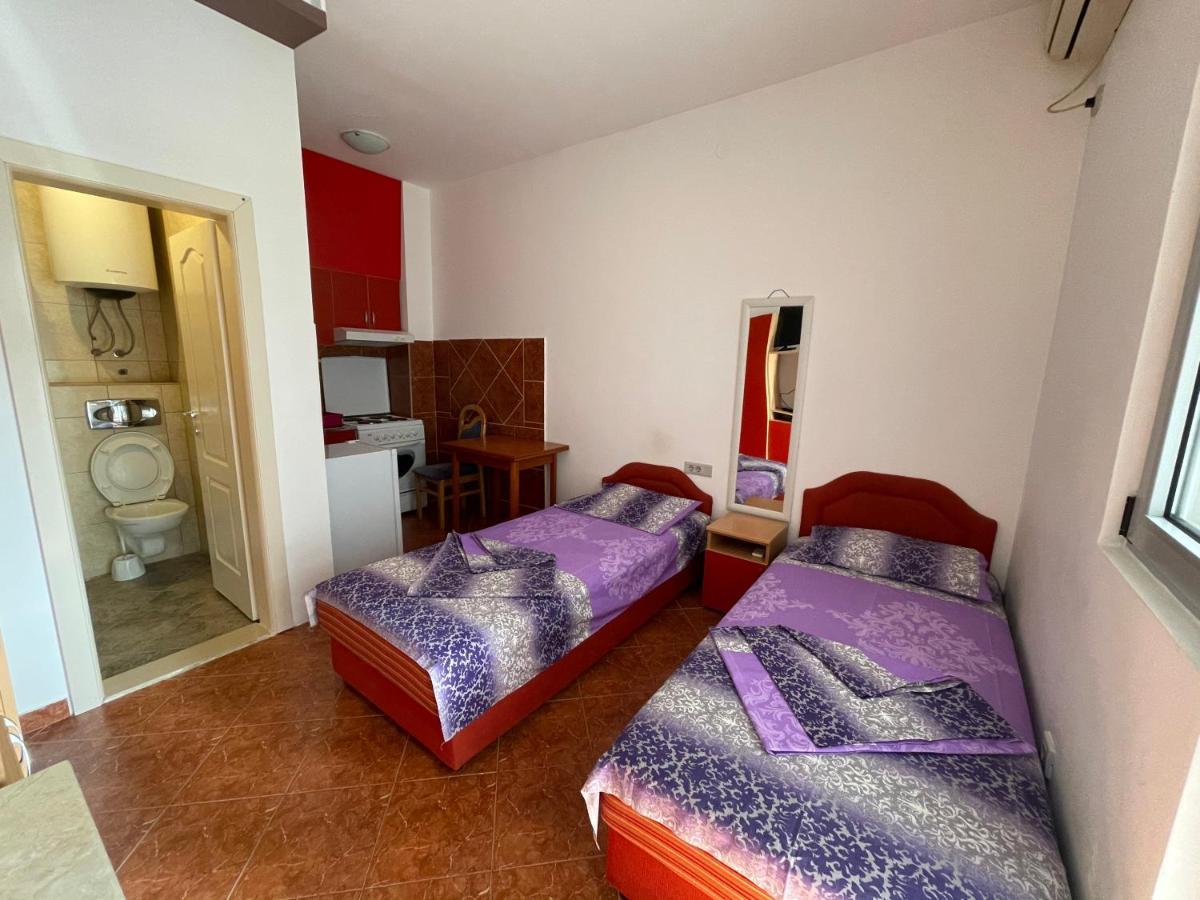 בודווה Apartments Zevs מראה חיצוני תמונה