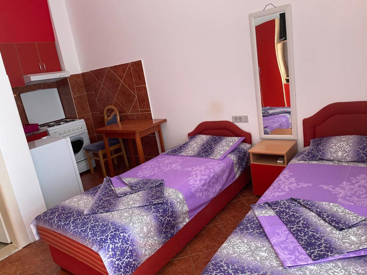 בודווה Apartments Zevs מראה חיצוני תמונה