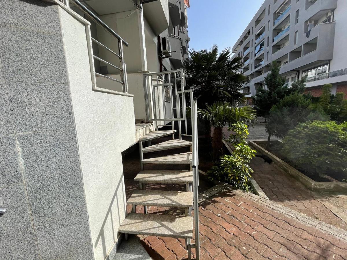 בודווה Apartments Zevs מראה חיצוני תמונה