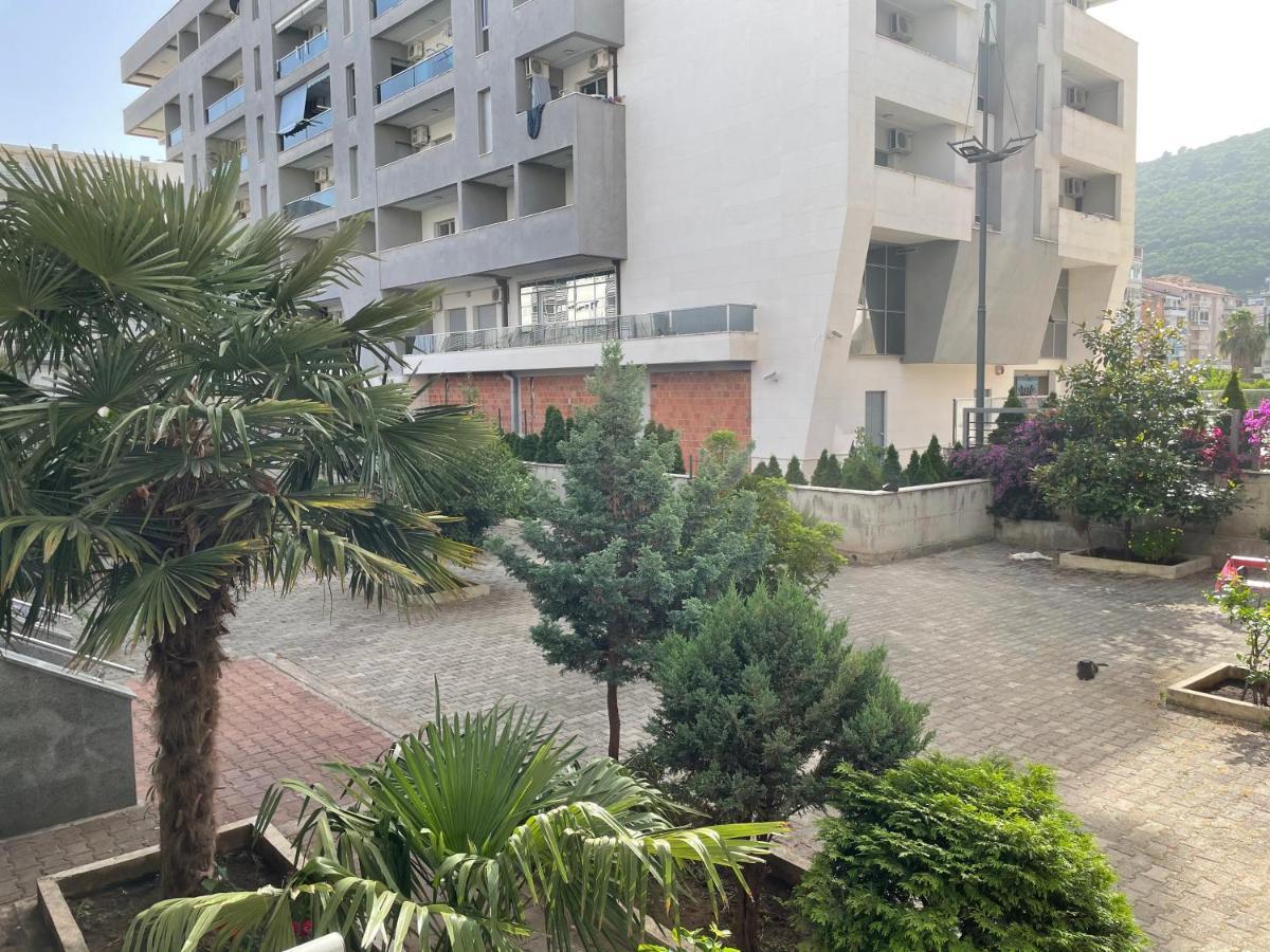 בודווה Apartments Zevs מראה חיצוני תמונה