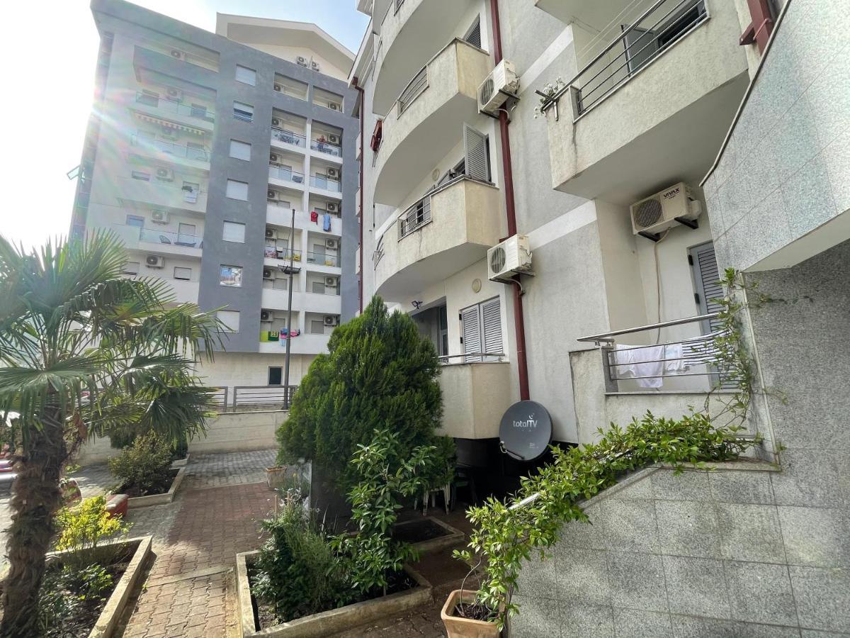 בודווה Apartments Zevs מראה חיצוני תמונה
