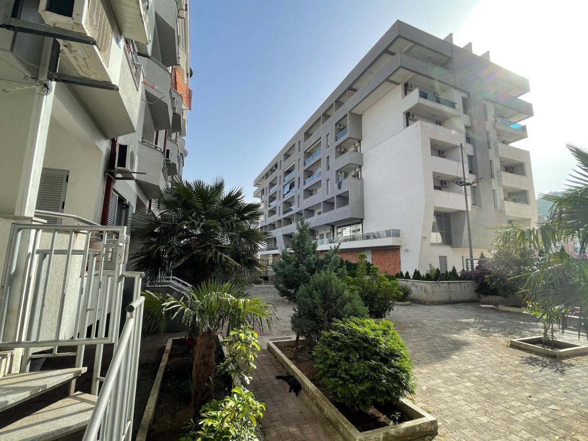 בודווה Apartments Zevs מראה חיצוני תמונה