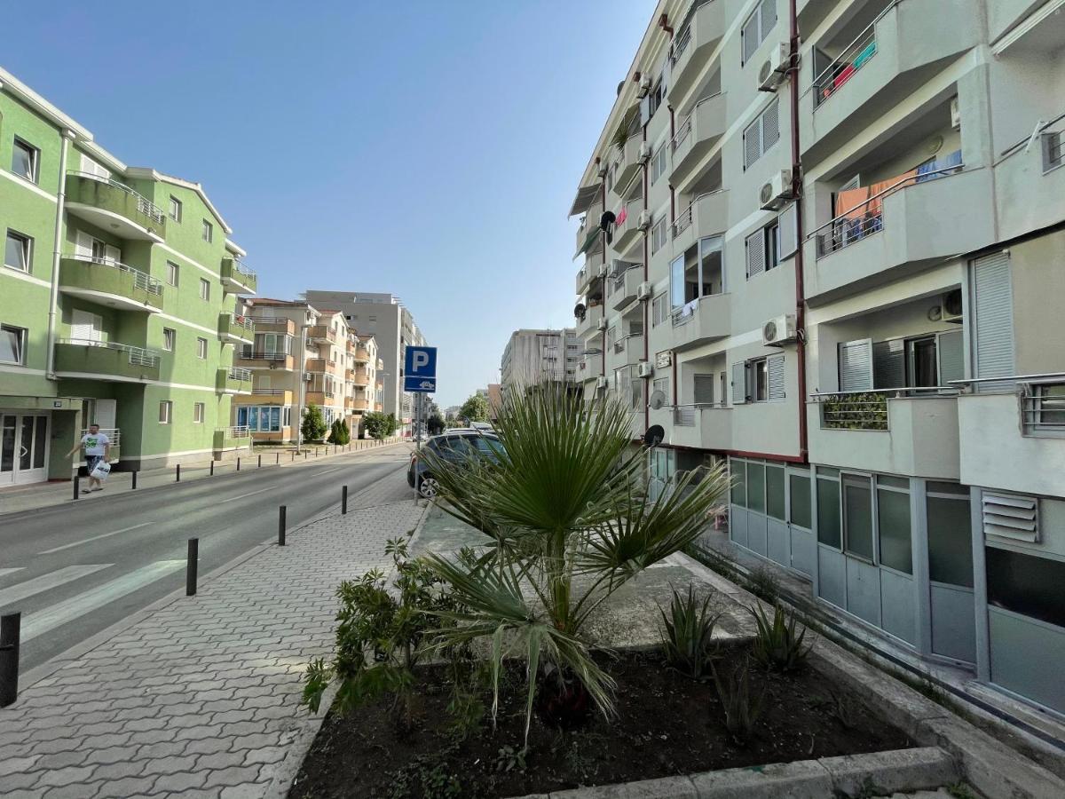 בודווה Apartments Zevs מראה חיצוני תמונה